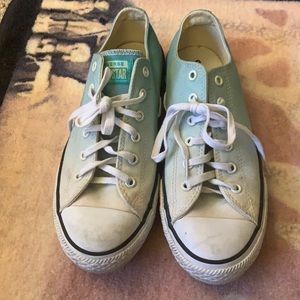 Converse youth 5 women’s 7 sneakers